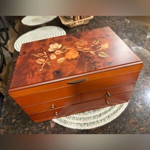 Mele and Co. Jewelry Box